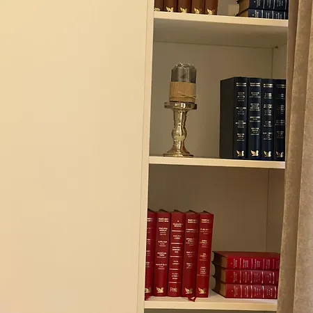 Apartamento Izabella66 *
